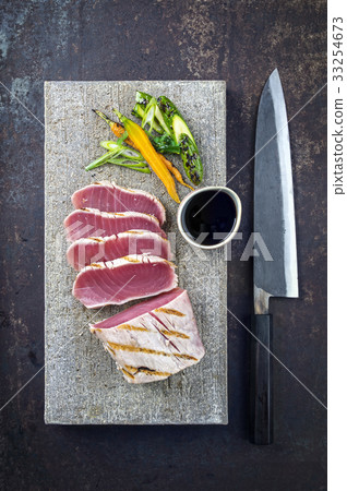 Tuna Steak with Vegetable Tuna Steak with Vegetable 33254673