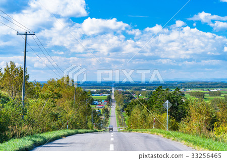 "Hokkaido" Shiretoko Shari A road leading to the sky 33256465