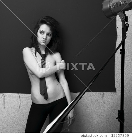 Pretty woman pose in photo-studio Pretty woman pose in photo-studio 33257869