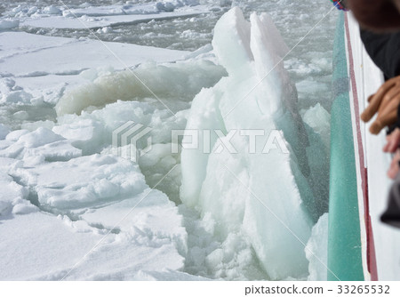 Abashiri Ice ice tour icebreaker "O Oro" 33265532