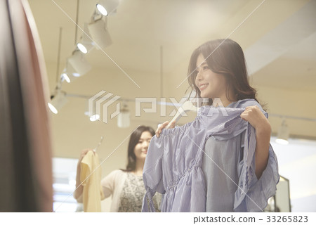 年輕女子，購物，服裝店 33265823