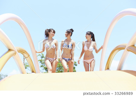 Pool Resort Bikini Girlfriend Pool Resort Bikini Girlfriend 33266989