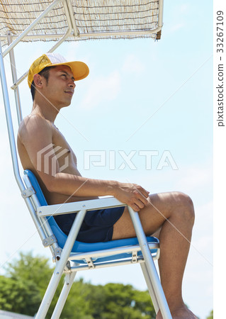 Swimming pool Swimming pool 33267109