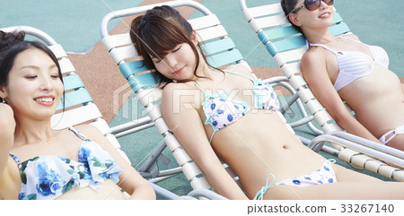 躺椅陽光女人 躺椅陽光女人 33267140