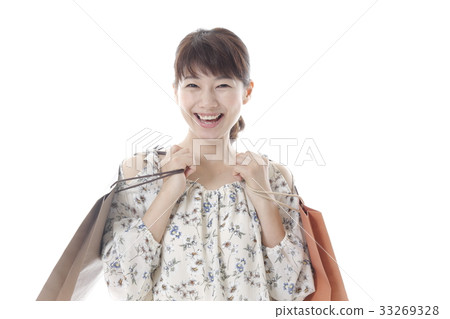 Women in shopping image Women in shopping image 33269328