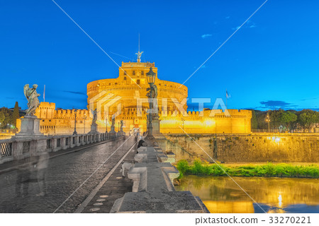 The Tiber River, Ponte Sant'Angelo Bridge 33270221