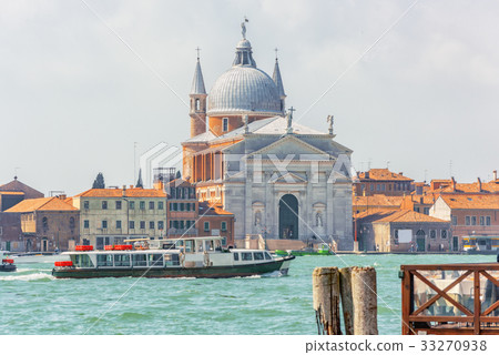 A view of the island of Giudecca 33270938