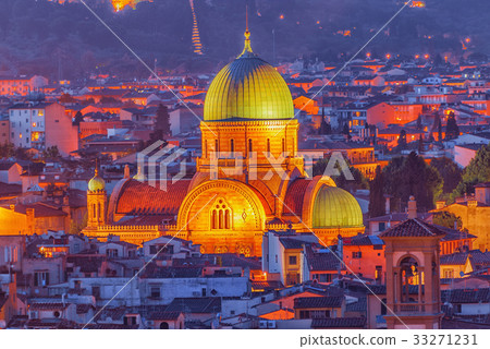 Above view of the Great Synagogue of Florence 33271231