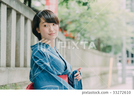 浴衣的小姐 浴衣的小姐 33272610