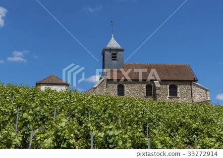 Mutigny Church Vineyards 33272914