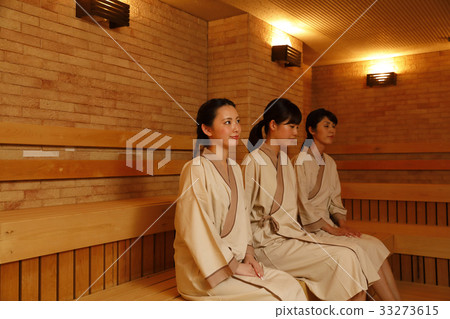 進入桑拿的女人 進入桑拿的女人 33273615