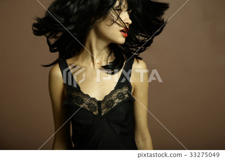 Young attractive lady Young attractive lady 33275049