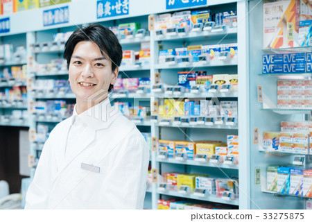 Pharmacy pharmacist 33275875