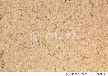 Earth wall ~ A wall painted with soil and straw 33276951