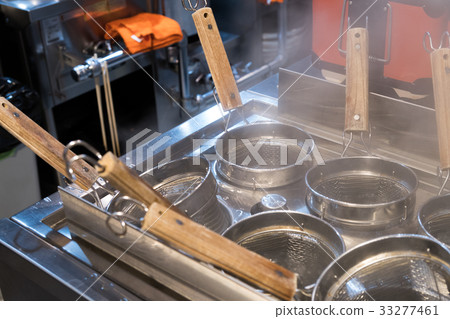 Kitchen ramen shop Zaru Tebo Kitchen ramen shop Zaru Tebo 33277461