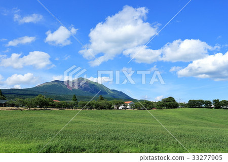 Takachiho Peak 33277905