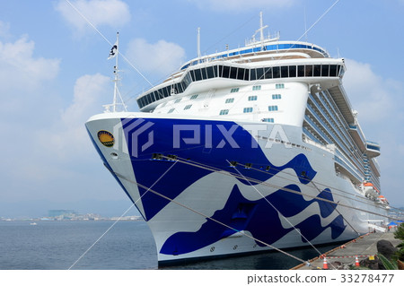 雄偉的公主 33278477