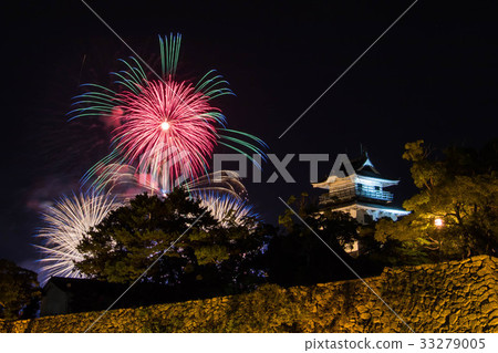 今治城堡和煙花 33279005