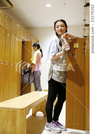 Women S Locker Room Changing Room Stock Photo 33279162