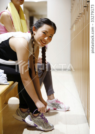 Women's locker room changing room - Stock Photo [33279173] - PIXTA