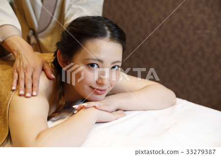 接受美學的女性 接受美學的女性 33279387
