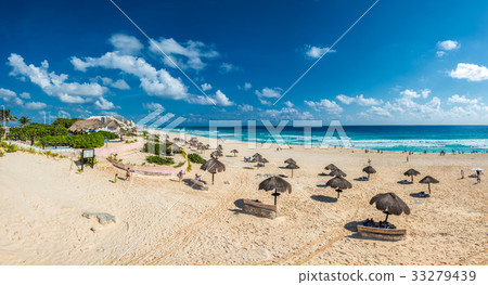 Cancun beach panorama, Mexico Cancun beach panorama, Mexico 33279439