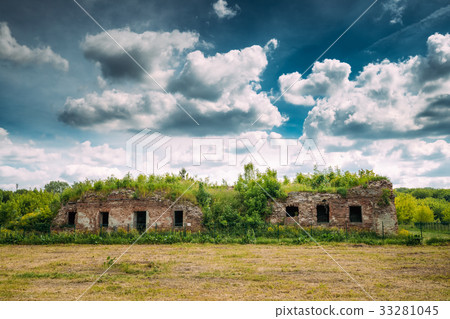 Brest, Belarus. Ruins Of The Bernardine Monastery Brest, Belarus. Ruins Of The Bernardine Monastery 33281045