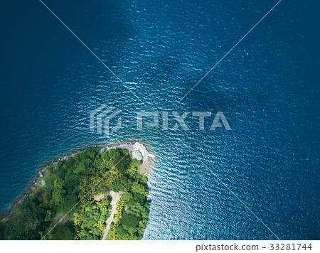 Small tropic island Small tropic island 33281744
