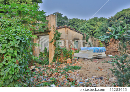 the village of Ma Wan Chung the village of Ma Wan Chung 33283633