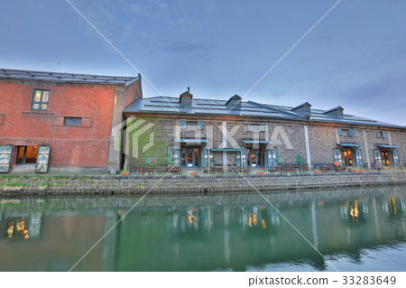 Old Warehouse along Otaru Canal, Famous Landmark 33283649