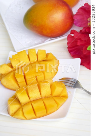 Rough mango 33283934