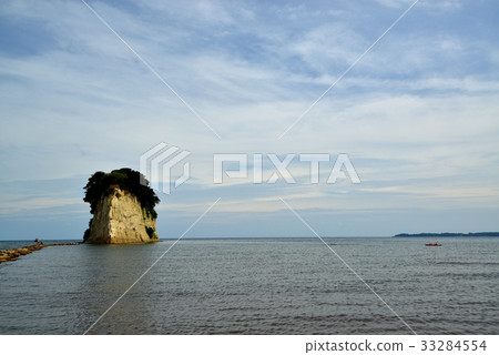 Landscape of Noto Peninsula Kitsuke Island Landscape of Noto Peninsula Kitsuke Island 33284554