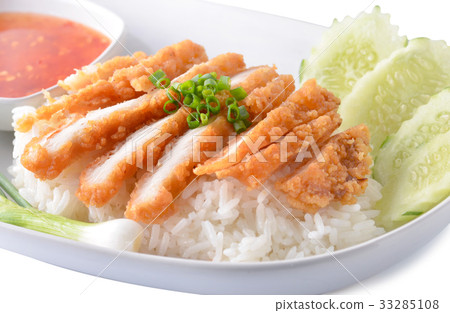RICE STEAMED WITH CHICKEN SOUP RICE STEAMED WITH CHICKEN SOUP 33285108