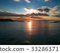 Boat entering the harbor 33286371