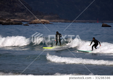 Surfing Surfing 33286386