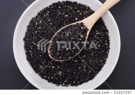 Irisoma (Black) 33287297