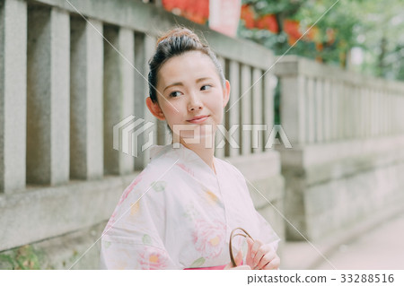 浴衣的小姐 浴衣的小姐 33288516