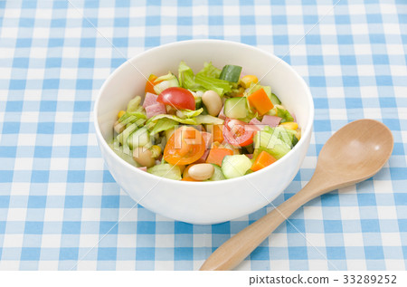 Chopped salad Chopped salad 33289252