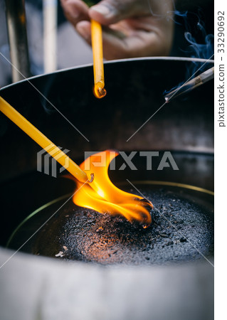 Incense sticks or joss stick burn with oil lamps Incense sticks or joss stick burn with oil lamps 33290692