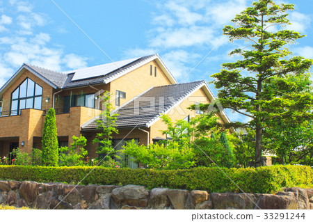 Eco房子和綠色和天空 Eco房子和綠色和天空 33291244