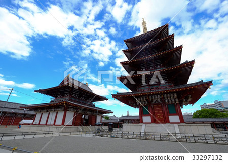 Shitennoji Kondo和五層塔六本木救濟塔（來自西南） 33297132