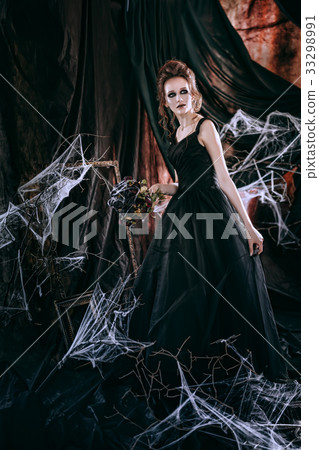 Lady in dark interior Lady in dark interior 33298991