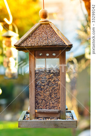 Bird house hanging 33299142
