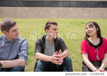 German students and female college students German students and female college students 33300168