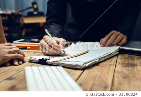 Serious consultations between attorneys employers. 33300824