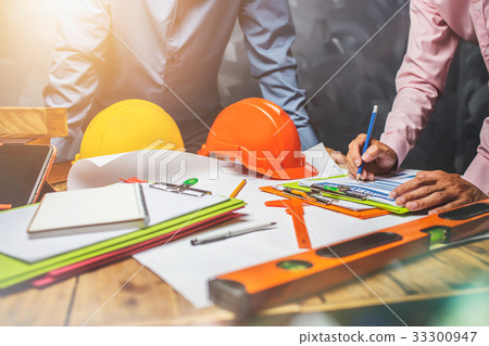 Structural engineer teamwork discussing hardwork Structural engineer teamwork discussing hardwork 33300947