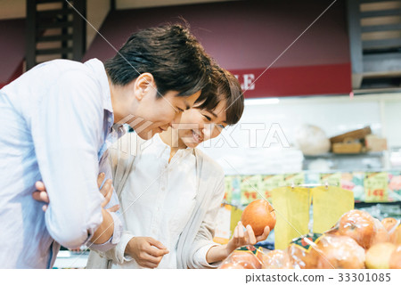 Family supermarket 33301085