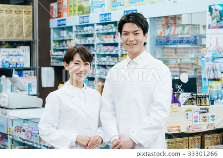 chemist, drug store, druggist 33301266