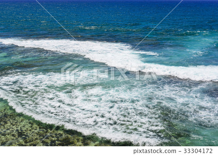 Seascape of Le Morne at summer in Mauritius 33304172