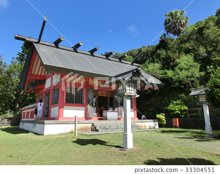 Okamisan Shrine in Chichijima 33304551